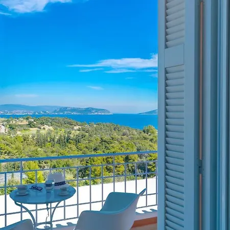 Ferienhaus Emmelia & Amazing View With Pool