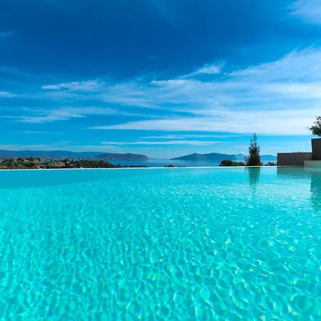 Emmelia & Amazing View With Pool 포르토헬리